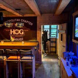 cb71c07b-13fc-413f-9f99-38d801eba8ea