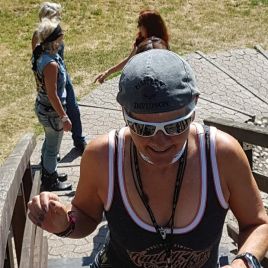 39177647_1934567619933034_3766923130203799552_n