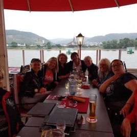 39228974_890485284490825_8781156191104401408_n