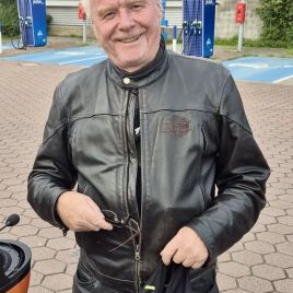 c2d38151-61a6-4c3d-8efd-4e4f1aac340c