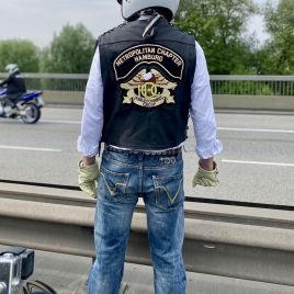 1fc3e85b-6dbb-49c3-942b-657d5bd4ebdd