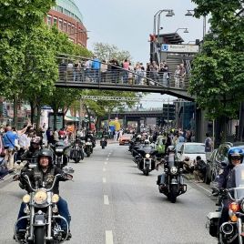 83d16eb7-933d-4374-9e59-39a705ac7cb1