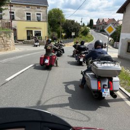 353e8378-6c89-4e75-853a-119e592a6fc9