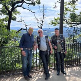 f3201696-589a-4913-8923-04fb9d582b97