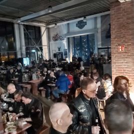 c22a8a64-e469-4c30-a326-542f371c26d8