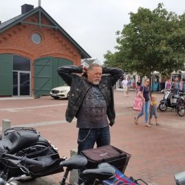 7e4a363b-a2b5-4761-8bc0-5feee79b5cc7