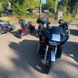 99e54202-5b51-42d3-ba18-c0f68571d7d2