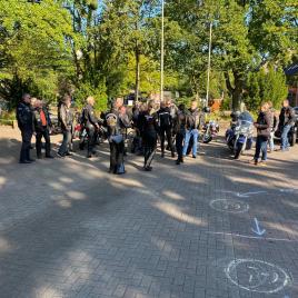 ce2d6d9c-2725-423f-9659-768a3517fdf6