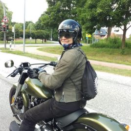 819b91e5-a3cc-4813-a34c-2c0efcf47123