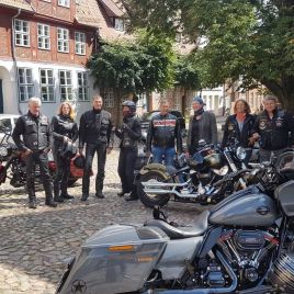 8b21fc31-04cd-4d52-88c0-169fb56a9507